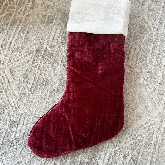Pottery Barn | Harry Potter Hedwig Owl Burgundy & White Christmas Stocking - Picture 4 of 5